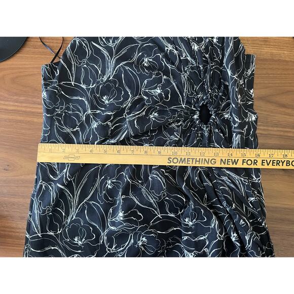 Greylin Fiona O-Ring Midi Dress Black Floral Halter Cutout NWT Size L - Picture 9 of 10